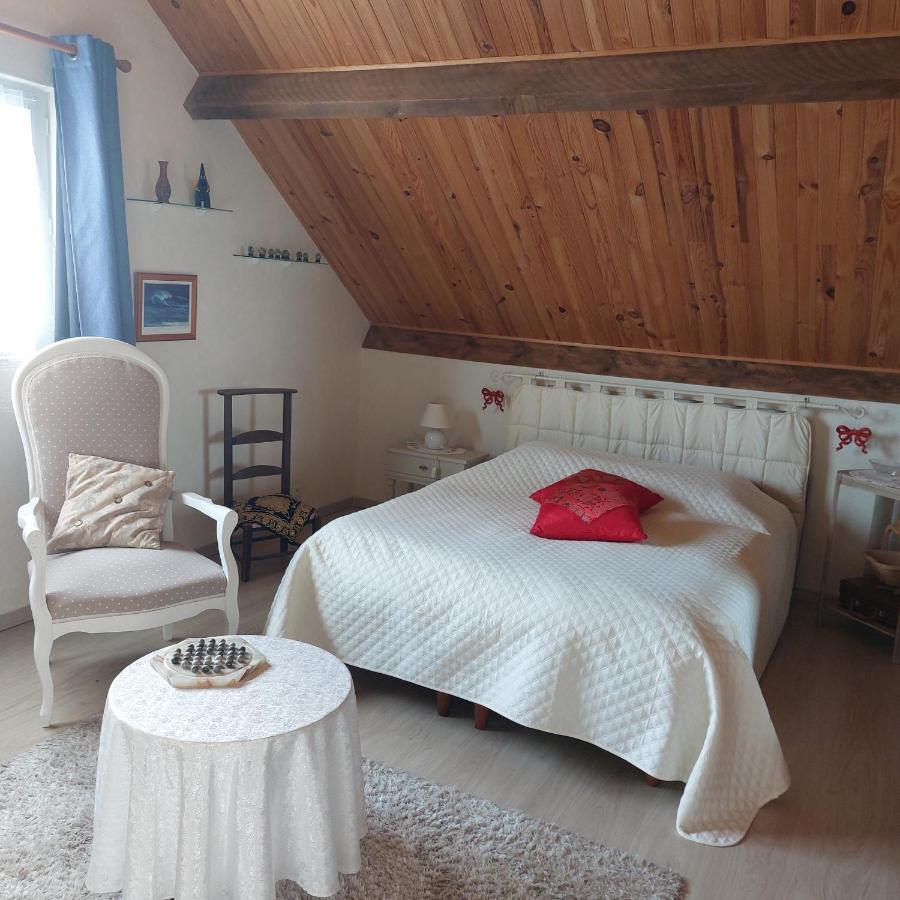 Tulipe24 Bed and Breakfast Savigne-l'Eveque Δωμάτιο φωτογραφία